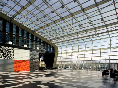 Fireproof glass curtain wall